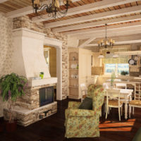 Cheminée en pierre dans le salon d'une maison de campagne