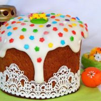 Pâques sur la table de fête