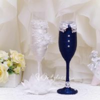 la idea de una imagen de gafas de boda de estilo de diseño ligero