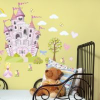 Contes de fées dans la conception d'une chambre d'enfants