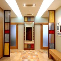 Vitraux à l'intérieur du couloir