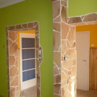 Décoration murale à faire soi-même dans le couloir