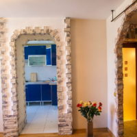 Décoration des arches de porte avec des carreaux de pierre naturelle