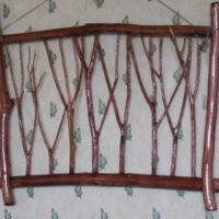 Un simple panneau de branches avec vos propres mains