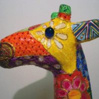 Tête de girafe en papier mâché