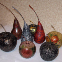 Fruits en papier mâché