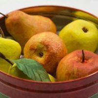 Fruit en papier mâché pour la décoration intérieure