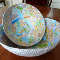 Assiettes décoratives en papier mâché