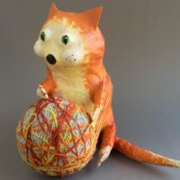 Figurine en papier mâché pour l'intérieur