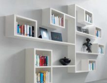 variante d'un bel intérieur d'étagères photo