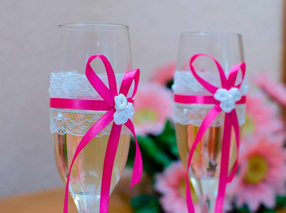 opción para una decoración ligera de la decoración de copas de boda