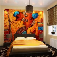 Papiers peints sur le mur de la chambre et le couvre-lit orange