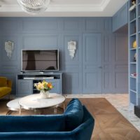 Conception de la pièce dans l'appartement