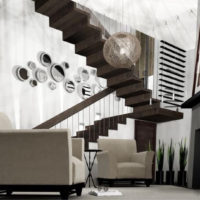 Diseñador de escalera al segundo piso de un edificio residencial