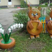Sculptures de jardin de pneu de voiture