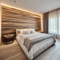 Décoration murale sur la tête du lit en bois naturel