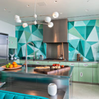 Nuances de menthe dans une cuisine de style moderne