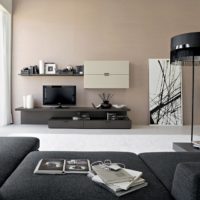 La combinaison de la crème et du noir dans un design moderne