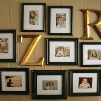 Lettres et peintures dans la conception du salon