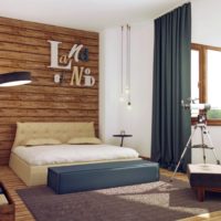 Bois et lettrage dans le décor de la chambre
