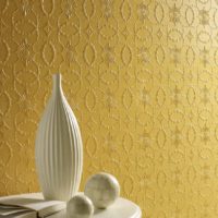 Nuances de jaune à l'intérieur de la pièce