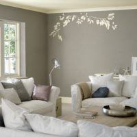 Teintes pastel à l'intérieur de la chambre