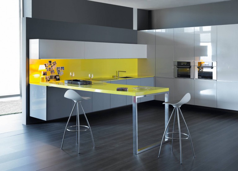 Decoración de fachadas de cocina con papel de aluminio