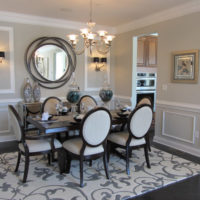 Décor moulures de la salle à manger dans un style classique