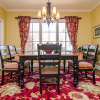 Muebles de madera de estilo clásico