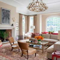 Lustre à l'intérieur du salon d'une maison privée