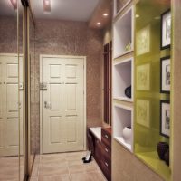 Niches avec éclairage à l'intérieur du couloir