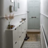 Concevoir un couloir étroit devant la porte d'entrée