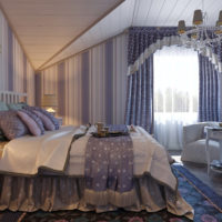 Intérieur de la chambre mauve
