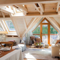 Salon au deuxième étage d'une maison de campagne