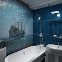Thème nautique dans la conception de la salle de bains en mosaïque