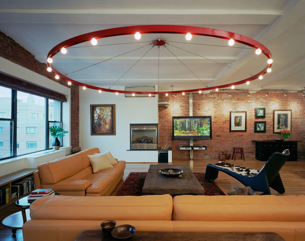 Intérieur de salon de style loft avec lustre géant