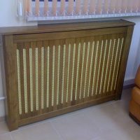 Écran de batterie en bois naturel