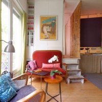 Tapis gris dans la zone de travail de la cuisine