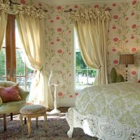Papier peint dans une fleur dans une chambre