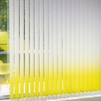 Stores verticaux avec transition de couleur