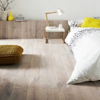 Pisos de madera en el dormitorio