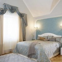 Nuances de lilas à l'intérieur de la chambre