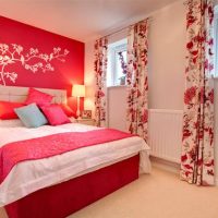 Couleur rouge dans la conception de la chambre