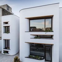 Façades arrondies blanches