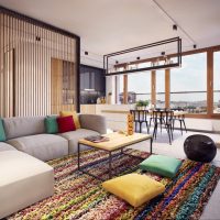 Conception de la chambre spacieuse avec fenêtres panoramiques