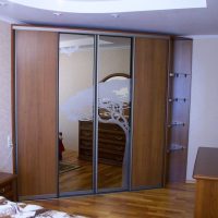 Armoire coulissante diagonale à portes combinées