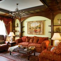 L'utilisation de bois naturel dans la décoration du plafond