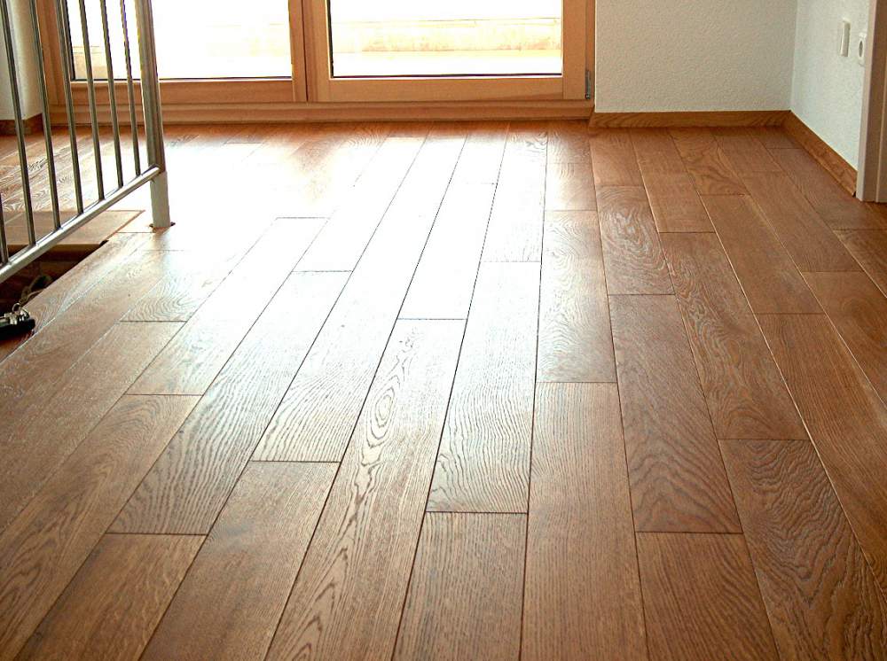Pose de pont de parquet naturel