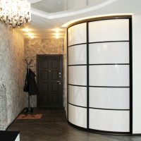 Lustre en verre couloir