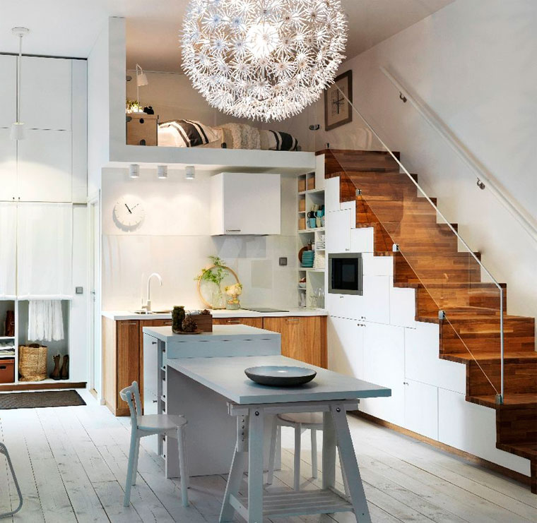 Place de couchage au deuxième étage d'un petit appartement